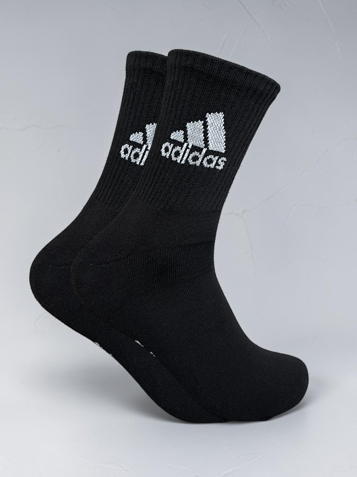 Medias Deportivas Adidas logo